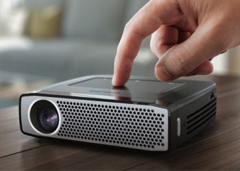 دستگاه ویدیو پروژکتور جیبی