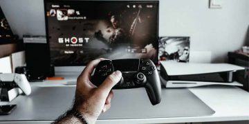 نحوه اتصال کنسول بازی به مانیتور به صورت قدم به قدم