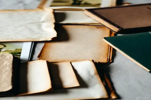 دلایل زرد شدن کاغذ A4